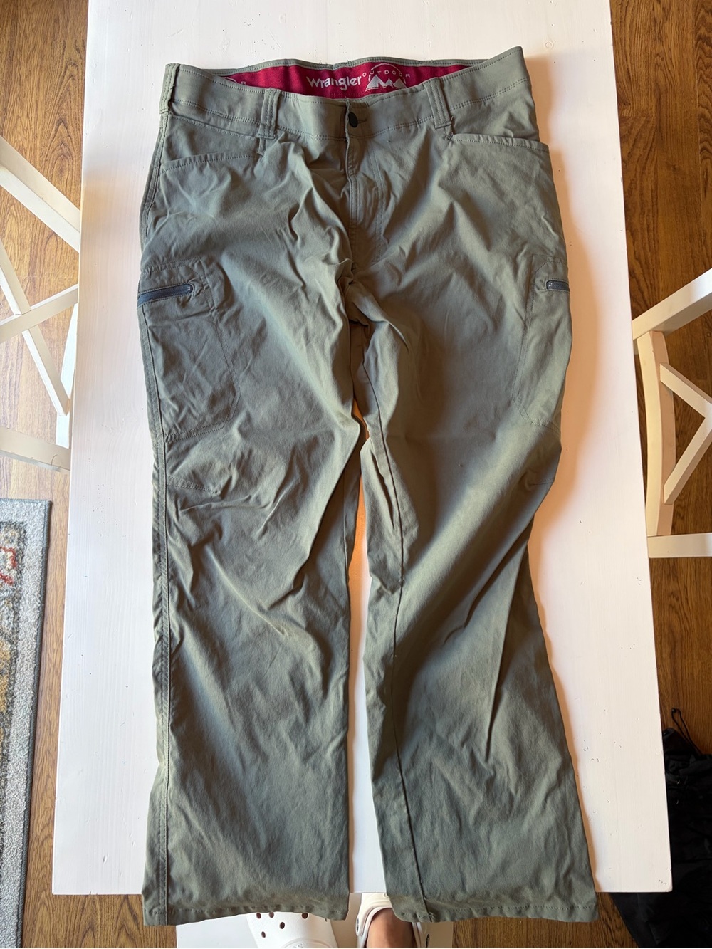 Wrangler Olive Cargo Pants with Zip Pockets